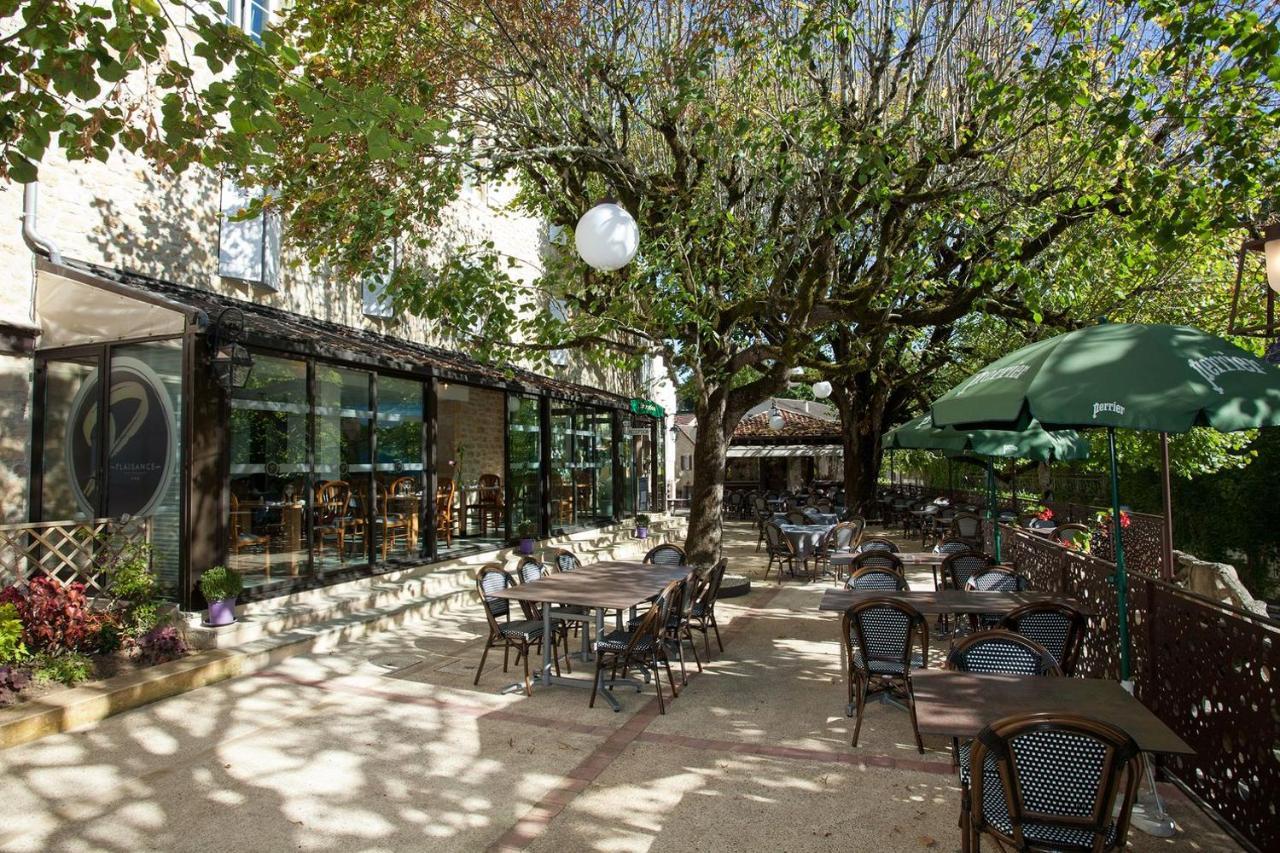 Hôtel Restaurant Plaisance-Piscine couverte et chauffée- Proche Sarlat- Vitrac  Exterior foto