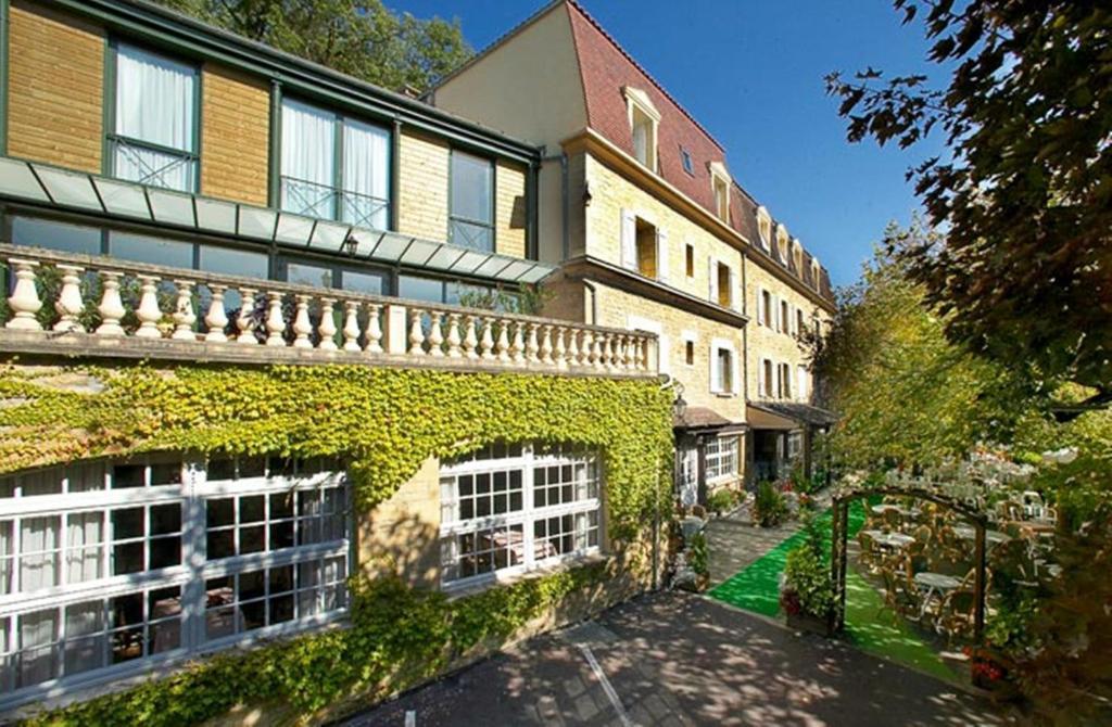 Hôtel Restaurant Plaisance-Piscine couverte et chauffée- Proche Sarlat- Vitrac  Exterior foto