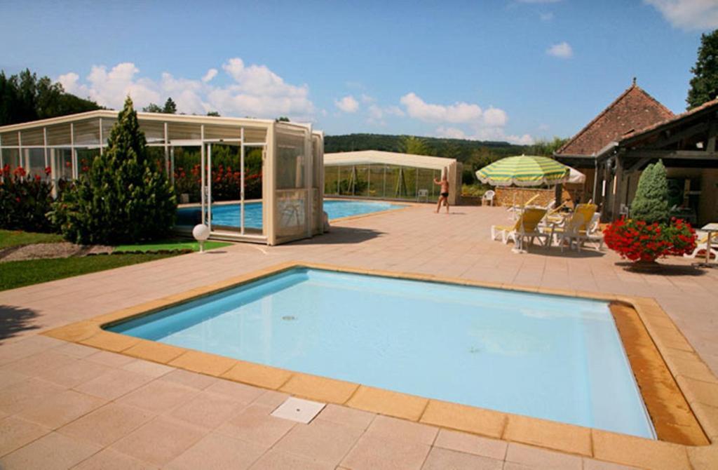 Hôtel Restaurant Plaisance-Piscine couverte et chauffée- Proche Sarlat- Vitrac  Exterior foto