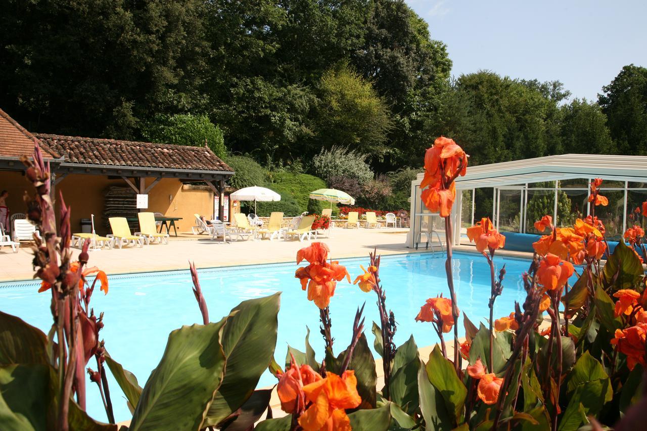 Hôtel Restaurant Plaisance-Piscine couverte et chauffée- Proche Sarlat- Vitrac  Exterior foto